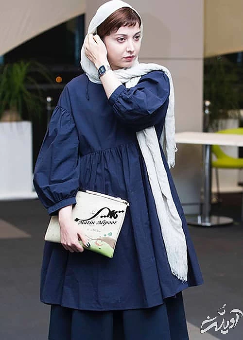 روشنک گرامی بهطور آشکاری طرفدار لباسهای راحت است